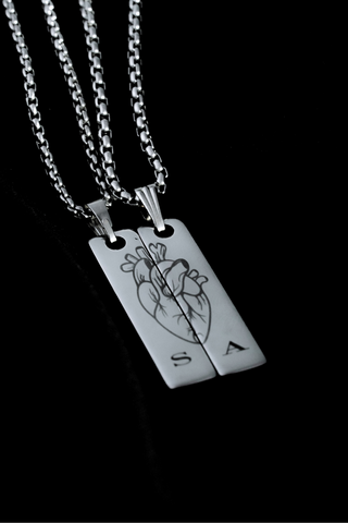 Couple Gift - Split Heart Necklaces symbolizing love and connection